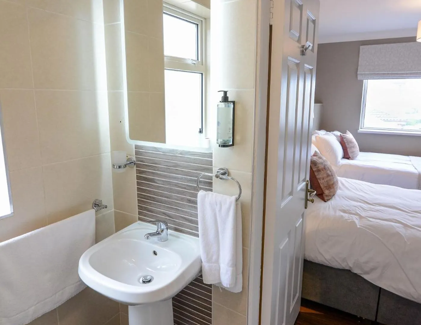 Bed and Breakfast Urban Nest Townhouse Galway Bed & Breakfast